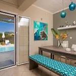 Villa Madini Luxury With Free Pool Heating